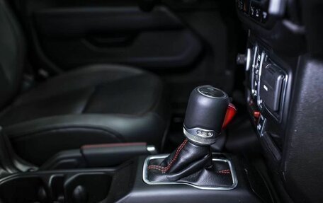 Jeep Wrangler, 2023 год, 7 350 000 рублей, 32 фотография