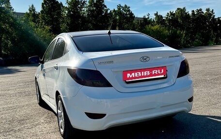 Hyundai Solaris II рестайлинг, 2012 год, 830 000 рублей, 4 фотография