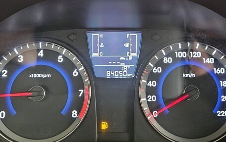 Hyundai Solaris II рестайлинг, 2015 год, 990 000 рублей, 10 фотография