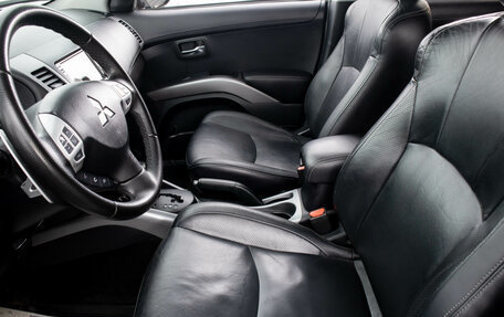 Mitsubishi Outlander III рестайлинг 3, 2011 год, 1 399 000 рублей, 12 фотография
