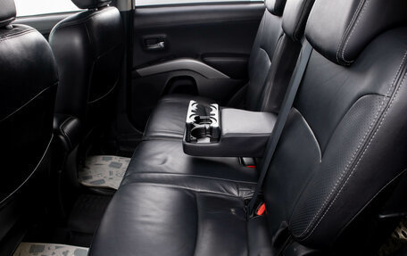 Mitsubishi Outlander III рестайлинг 3, 2011 год, 1 399 000 рублей, 28 фотография