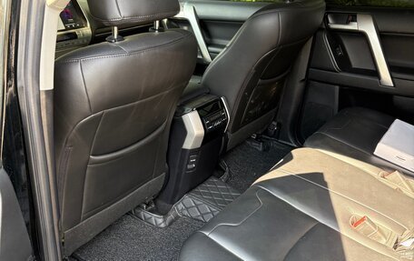 Toyota Land Cruiser Prado 150 рестайлинг 2, 2018 год, 6 950 000 рублей, 12 фотография