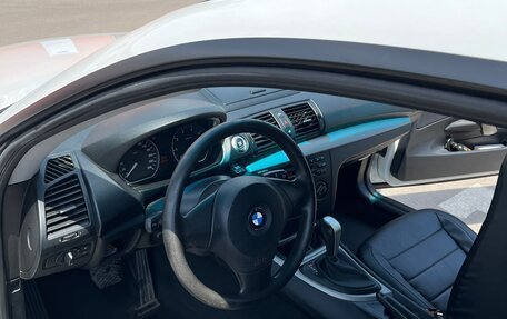 BMW 1 серия, 2011 год, 800 000 рублей, 7 фотография
