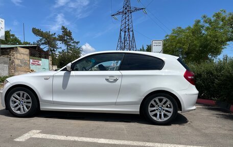 BMW 1 серия, 2011 год, 800 000 рублей, 8 фотография