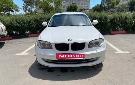 BMW 1 серия, 2011 год, 800 000 рублей, 6 фотография