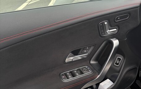 Mercedes-Benz CLA, 2019 год, 4 000 000 рублей, 12 фотография