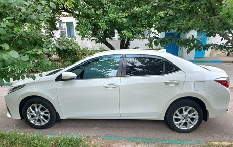 Toyota Corolla, 2017 год, 2 150 000 рублей, 3 фотография