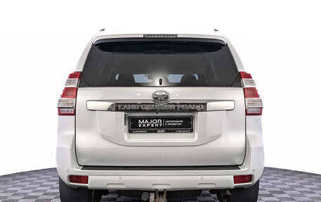 Toyota Land Cruiser Prado 150 рестайлинг 2, 2015 год, 2 900 000 рублей, 6 фотография
