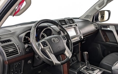Toyota Land Cruiser Prado 150 рестайлинг 2, 2015 год, 2 900 000 рублей, 15 фотография