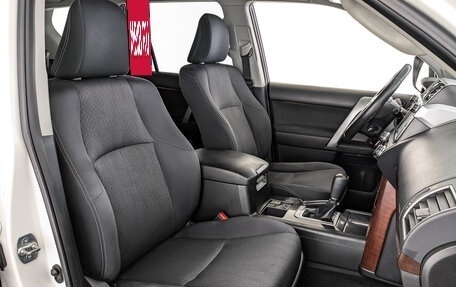 Toyota Land Cruiser Prado 150 рестайлинг 2, 2015 год, 2 900 000 рублей, 24 фотография