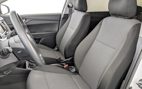 Hyundai Solaris II рестайлинг, 2021 год, 1 570 000 рублей, 19 фотография