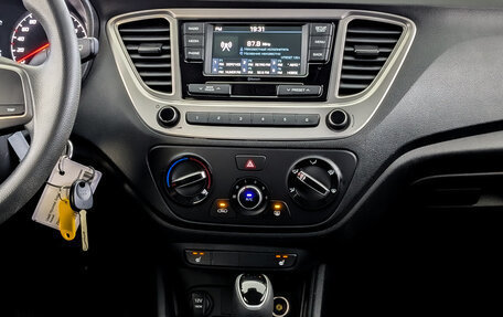 Hyundai Solaris II рестайлинг, 2021 год, 1 570 000 рублей, 14 фотография