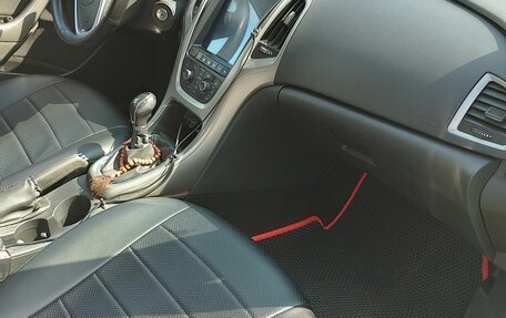 Opel Astra J, 2011 год, 820 000 рублей, 5 фотография