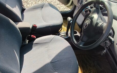 Toyota Vitz, 2002 год, 395 000 рублей, 24 фотография