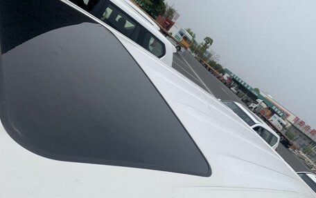 Toyota Land Cruiser Prado 150 рестайлинг 2, 2022 год, 7 200 000 рублей, 12 фотография