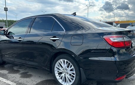 Toyota Camry, 2017 год, 2 700 000 рублей, 3 фотография