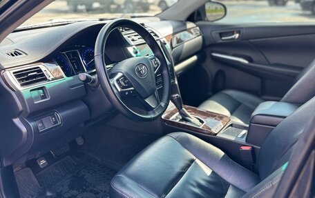 Toyota Camry, 2017 год, 2 700 000 рублей, 13 фотография