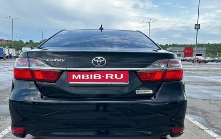 Toyota Camry, 2017 год, 2 700 000 рублей, 4 фотография