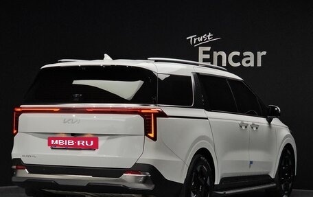 KIA Carnival, 2024 год, 3 750 000 рублей, 4 фотография