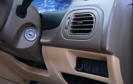 Mazda Familia, 2003 год, 299 000 рублей, 10 фотография