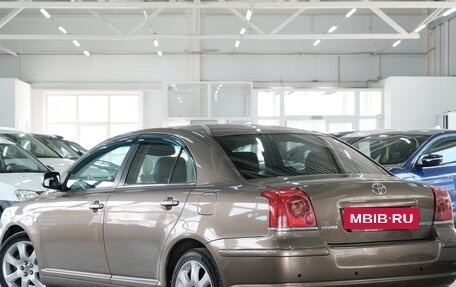 Toyota Avensis III рестайлинг, 2006 год, 1 099 000 рублей, 3 фотография