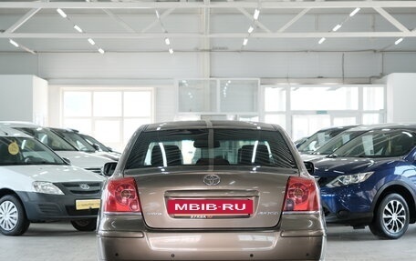 Toyota Avensis III рестайлинг, 2006 год, 1 099 000 рублей, 4 фотография