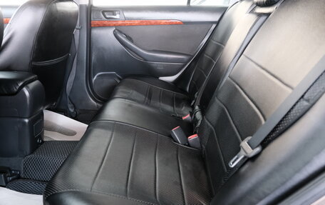Toyota Avensis III рестайлинг, 2006 год, 1 099 000 рублей, 22 фотография