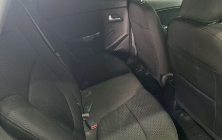 KIA Rio III рестайлинг, 2015 год, 918 000 рублей, 10 фотография
