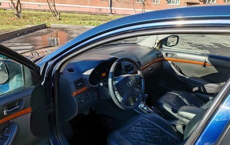 Toyota Avensis III рестайлинг, 2006 год, 750 000 рублей, 2 фотография
