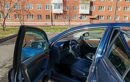 Toyota Avensis III рестайлинг, 2006 год, 750 000 рублей, 3 фотография