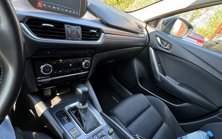 Mazda 6, 2017 год, 1 700 000 рублей, 26 фотография