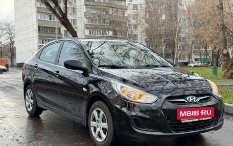 Hyundai Solaris II рестайлинг, 2013 год, 875 000 рублей, 2 фотография