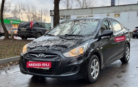 Hyundai Solaris II рестайлинг, 2013 год, 875 000 рублей, 3 фотография
