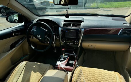 Toyota Camry, 2013 год, 1 650 000 рублей, 2 фотография