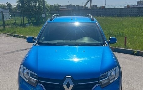 Renault Sandero II рестайлинг, 2018 год, 1 079 000 рублей, 2 фотография