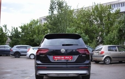 Volkswagen Tiguan II, 2018 год, 3 150 000 рублей, 1 фотография