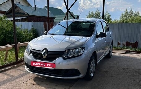 Renault Logan II, 2017 год, 930 000 рублей, 10 фотография