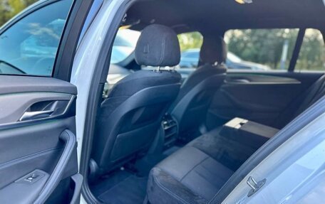 BMW 5 серия, 2019 год, 3 900 000 рублей, 15 фотография