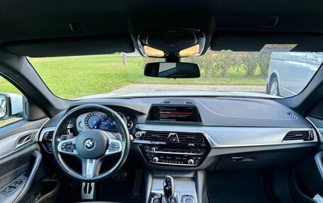 BMW 5 серия, 2019 год, 3 900 000 рублей, 21 фотография