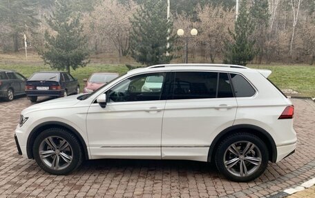 Volkswagen Tiguan II, 2018 год, 2 940 000 рублей, 8 фотография