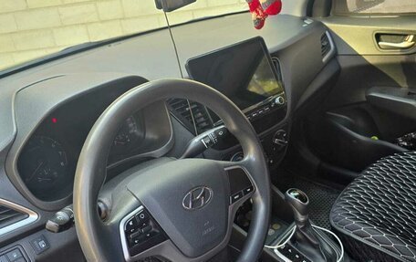 Hyundai Solaris II рестайлинг, 2018 год, 1 380 000 рублей, 13 фотография