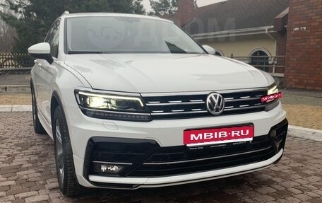 Volkswagen Tiguan II, 2018 год, 2 940 000 рублей, 6 фотография