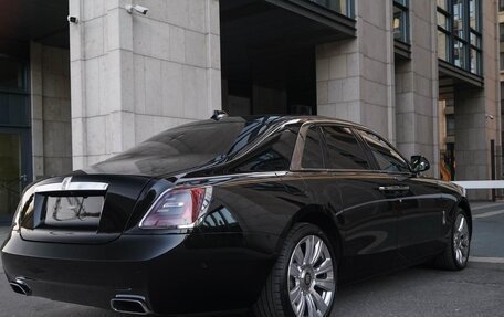 Rolls-Royce Ghost Series II рестайлинг, 2020 год, 27 400 000 рублей, 6 фотография