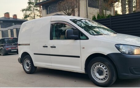 Volkswagen Caddy III рестайлинг, 2013 год, 700 000 рублей, 3 фотография