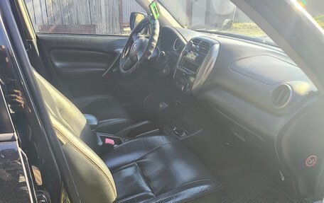 Toyota RAV4, 2004 год, 940 000 рублей, 4 фотография