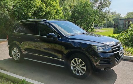Volkswagen Touareg III, 2011 год, 1 800 000 рублей, 3 фотография