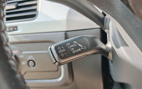 Volkswagen Touareg III, 2011 год, 1 800 000 рублей, 15 фотография