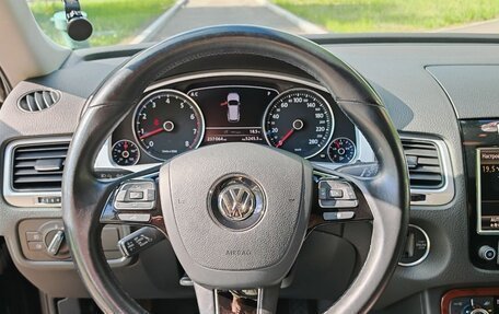 Volkswagen Touareg III, 2011 год, 1 800 000 рублей, 13 фотография