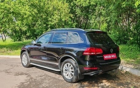 Volkswagen Touareg III, 2011 год, 1 800 000 рублей, 7 фотография