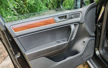 Volkswagen Touareg III, 2011 год, 1 800 000 рублей, 19 фотография